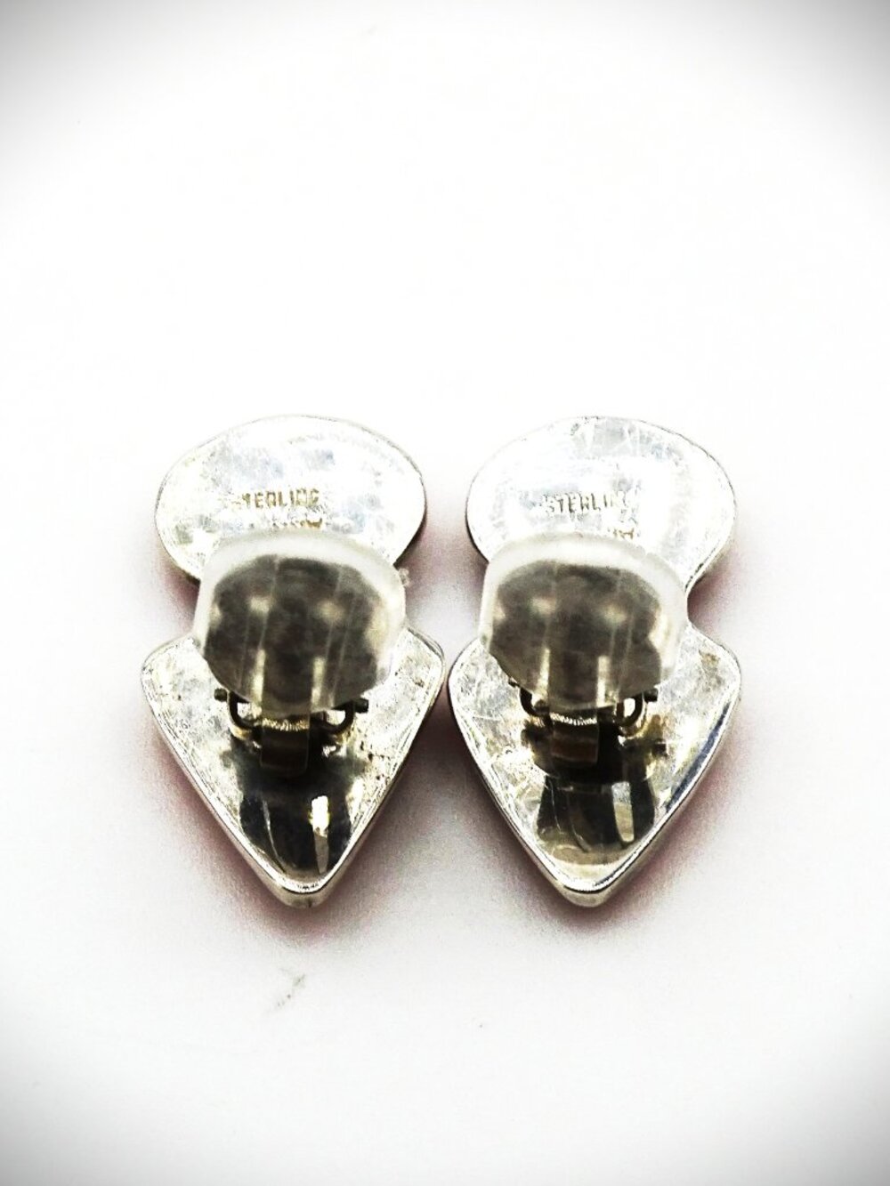 AMY KAHN RUSSEL Sterling Silver and Carved Coral Clip Earrings - Picture 5 of 7